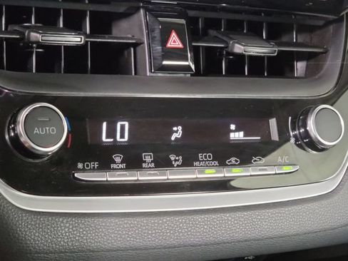 Used 2024 Toyota Corolla LE FWD image 19