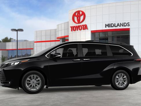 New 2026 Toyota Sienna XLE FWD image 27