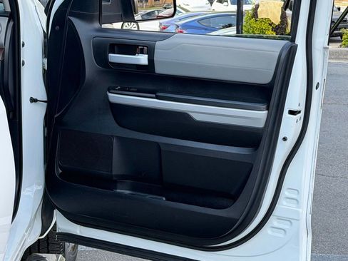 Used 2020 Toyota Tundra Limited image 36