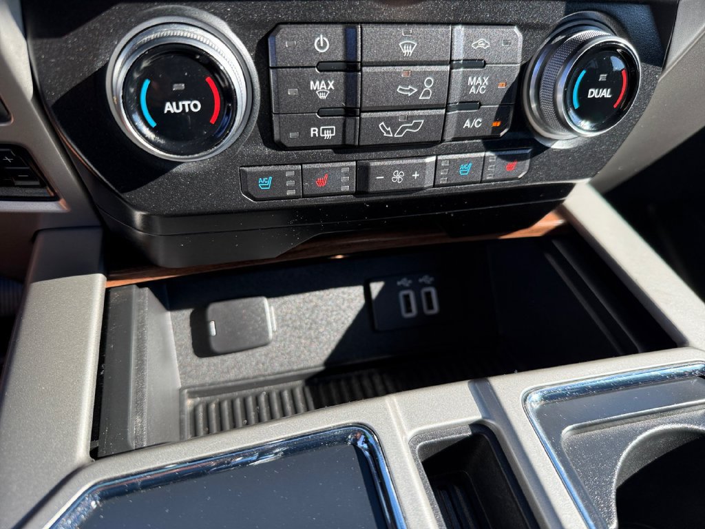 Used 2016 Ford F150 Lariat AWD/4WD image 25