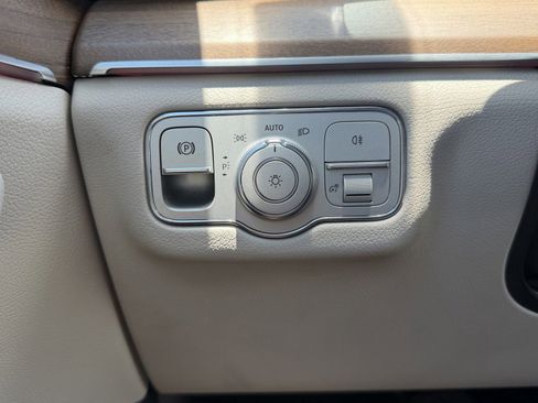 Used 2020 Mercedes-Benz GLE 350 image 29