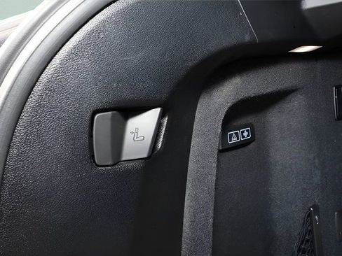 Used 2020 BMW X4 M Competition Sports Activity w/ Executive Package image 22