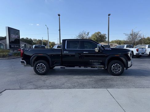 New 2026 GMC Sierra 2500 SLT w/ SLT Premium Package AWD/4WD image 3