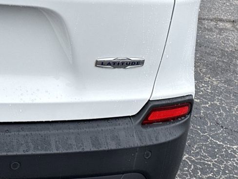 Used 2020 Jeep Cherokee Latitude image 9