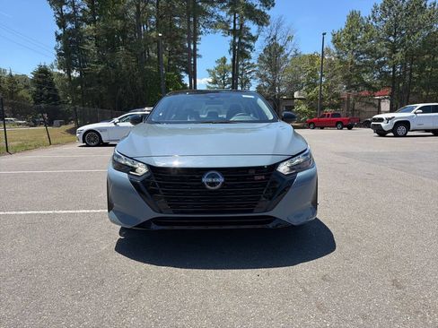 Certified 2025 Nissan Sentra SR w/ Midnight Edition FWD image 3