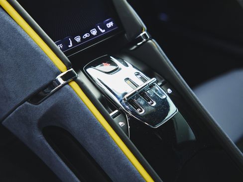 Used 2024 Ferrari Roma image 21