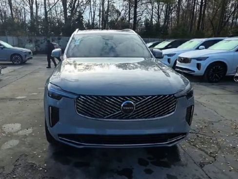 New 2026 Volvo XC90 B6 Plus w/ Protection Package Premier image 3