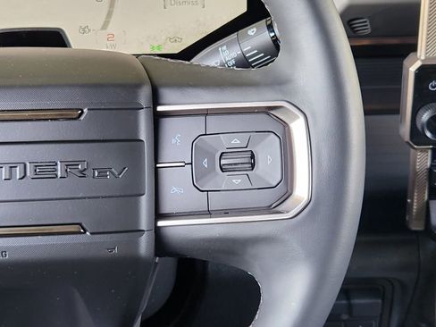 Used 2025 GMC Hummer EV 3X w/ LPO, Sport Package AWD/4WD image 29