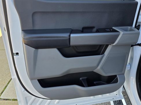 Used 2025 Ford F250 XLT image 44