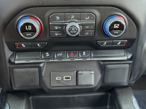Used 2022 Chevrolet Silverado 1500 LT Trail Boss w/ Bed Protection Package AWD/4WD image 26