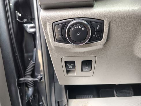 Used 2018 Ford F150 XLT w/ Equipment Group 302A Luxury image 19