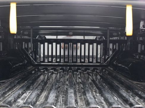 Certified 2024 Chevrolet Colorado Z71 w/ Z71 Convenience Package 2 image 23