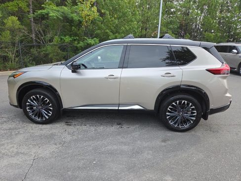 Used 2026 Nissan Rogue Platinum w/ Platinum Premium Package AWD/4WD image 4