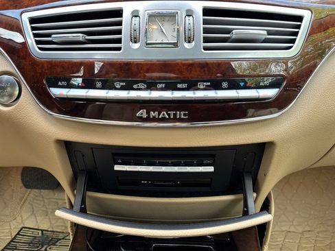 Used 2011 Mercedes-Benz S 550 4MATIC image 24