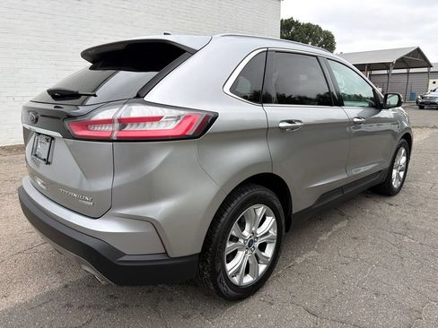 Used 2020 Ford Edge Titanium FWD image 2