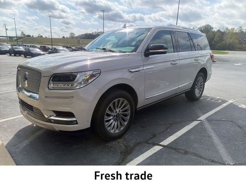 Used 2020 Lincoln Navigator 2WD image 1