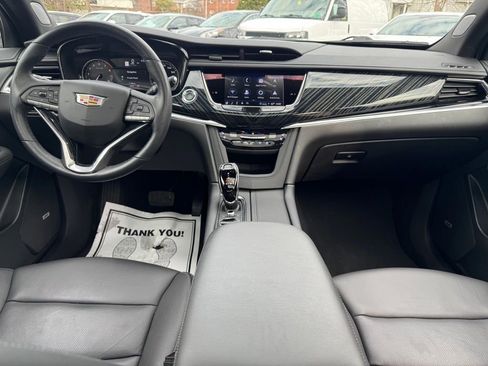 Used 2024 Cadillac XT6 Premium Luxury AWD/4WD image 23
