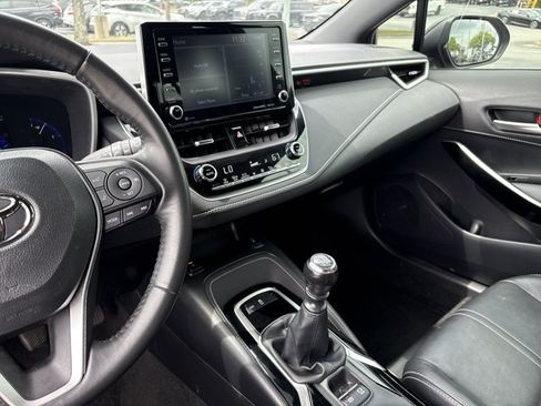 Used 2022 Toyota Corolla XSE FWD image 12
