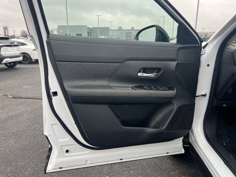 New 2026 Nissan Kicks SV w/ Cold Weather Package image 13