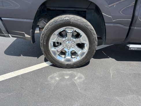 Used 2020 RAM 1500 Big Horn AWD/4WD image 15