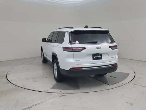 New 2025 Jeep Grand Cherokee L Laredo image 13