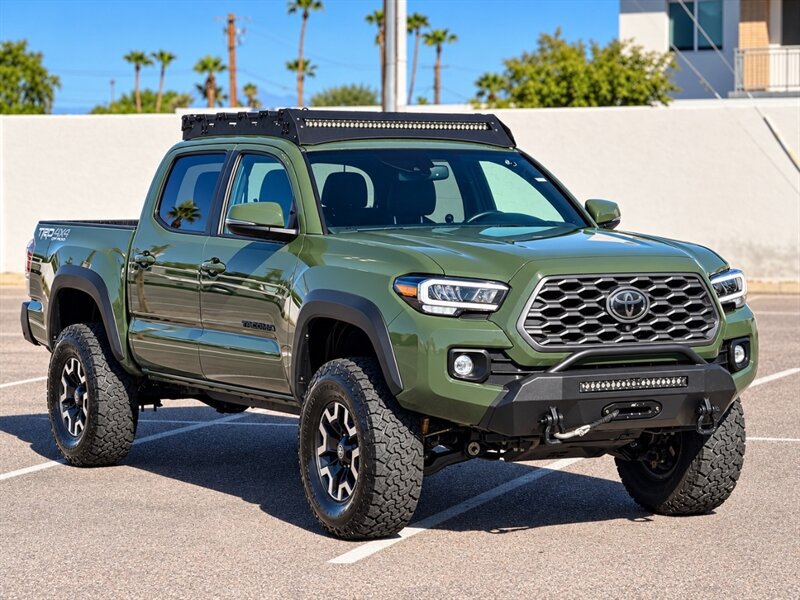 Used 2021 Toyota Tacoma TRD Off-Road w/ TRD Premium Off Road Package AWD/4WD image 1