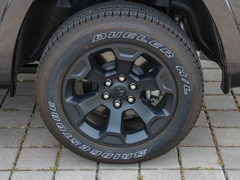 Used 2026 RAM 1500 Big Horn RWD image 8