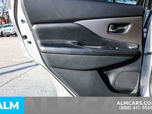 Used 2023 Nissan Murano SV image 47