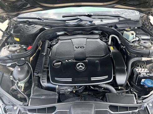 Used 2013 Mercedes-Benz E 350 Sedan image 26
