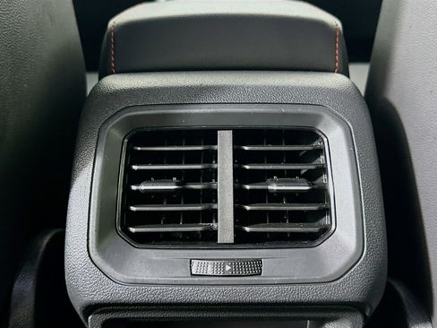 Used 2024 Volkswagen Tiguan Wolfsburg Edition image 26