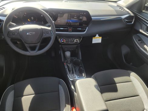 New 2026 Chevrolet TrailBlazer LT w/ Midnight Edition FWD image 10