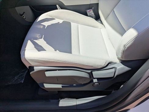 New 2026 Hyundai Santa Fe SE FWD image 4