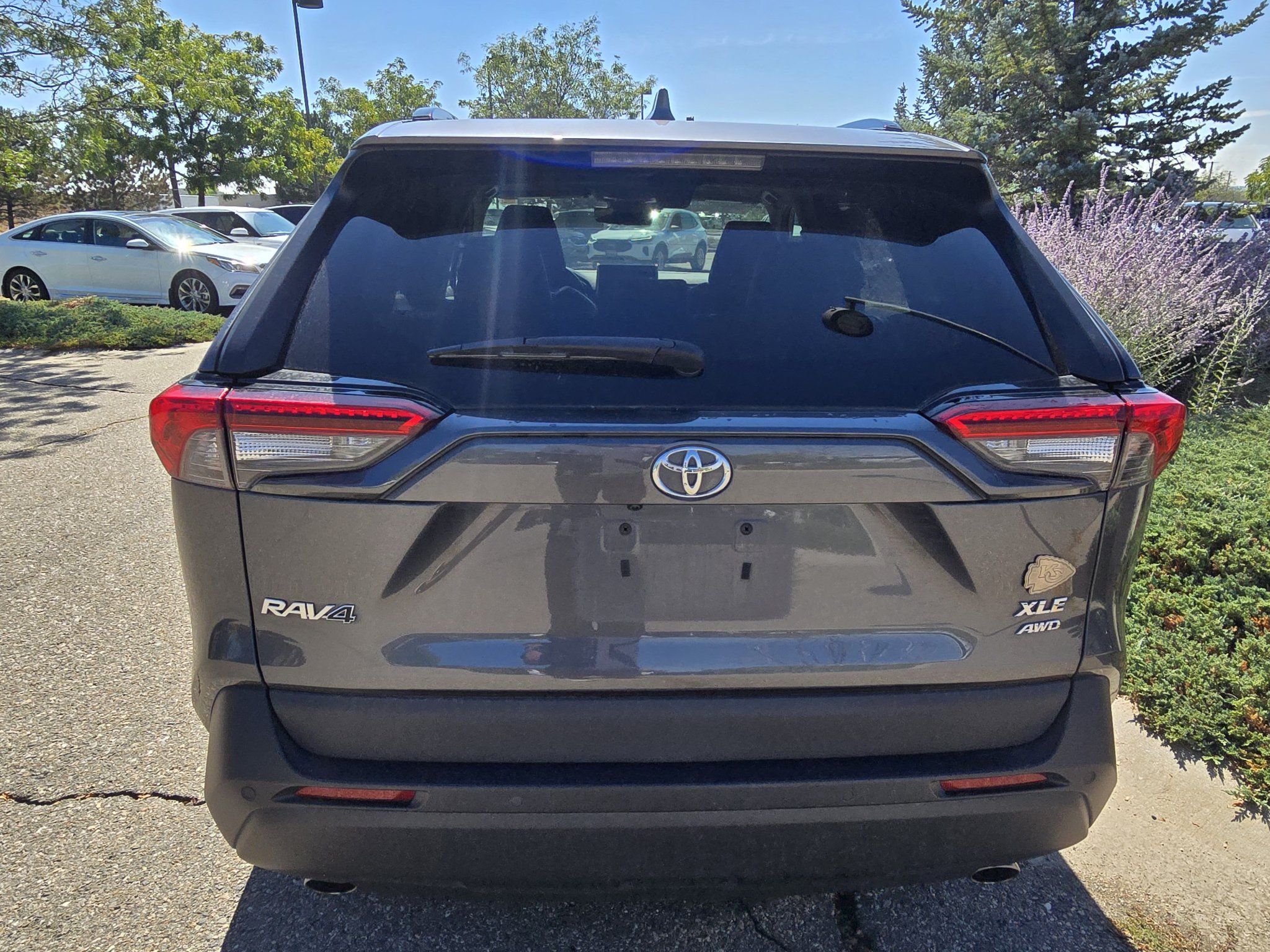 Used 2020 Toyota RAV4 XLE Premium AWD/4WD image 16
