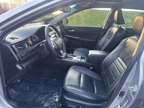 Used 2016 Toyota Camry XLE image 11