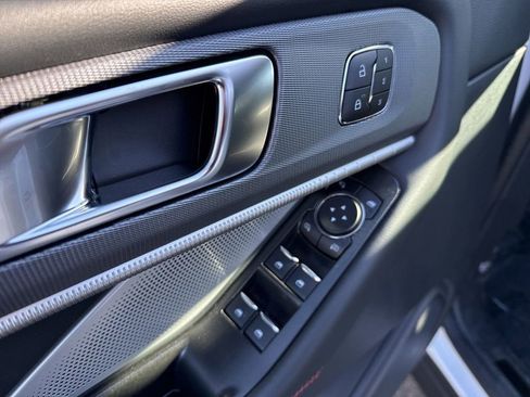 New 2025 Ford Explorer ST image 17