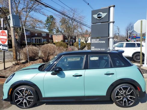 New 2026 MINI Cooper S image 2