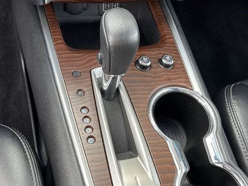 Used 2018 Nissan Pathfinder Platinum image 47