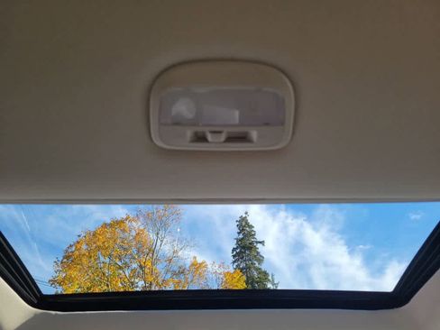 Certified 2023 Subaru Outback Limited image 13