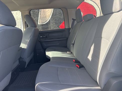 Used 2017 RAM 2500 Tradesman w/ Chrome Appearance Group AWD/4WD image 19