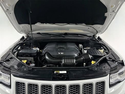 Used 2015 Jeep Grand Cherokee Summit w/ Platinum Series Group image 32