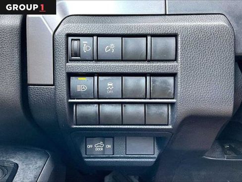 Certified 2024 Toyota Tacoma SR5 AWD/4WD image 35
