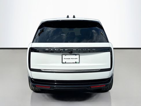 New 2026 Land Rover Range Rover SE image 4