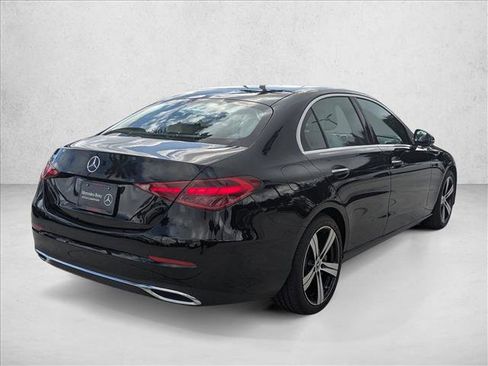 Used 2025 Mercedes-Benz C 300 Sedan image 5