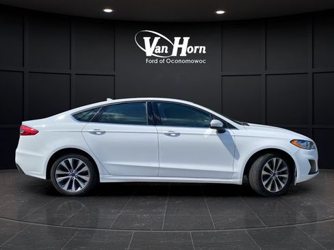 Used 2020 Ford Fusion SE AWD/4WD image 8