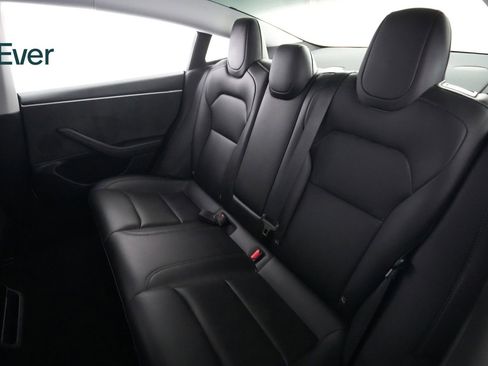 Used 2025 Tesla Model 3 Long Range image 24