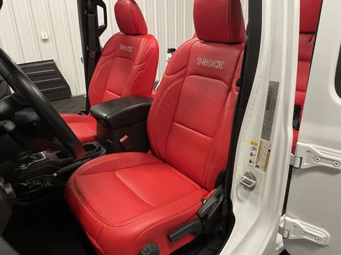 Used 2019 Jeep Wrangler Unlimited Sport S image 40