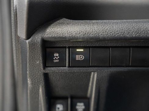 Used 2021 Toyota Sienna XSE image 40