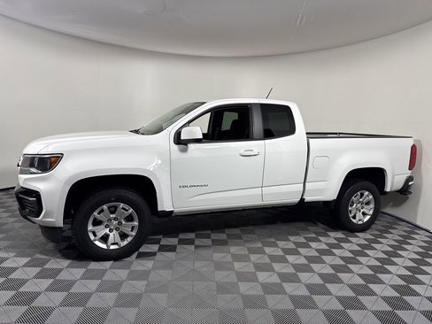 Used 2022 Chevrolet Colorado LT w/ Fleet Safety Package image 3