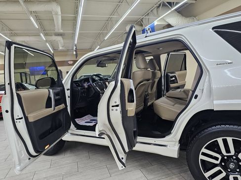 Used 2016 Toyota 4Runner Limited image 16