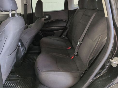 Used 2019 Jeep Compass Sport image 21